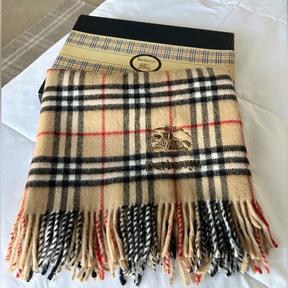 ❤️Vintage Burberry Novacheck Scarf❤️ - Picture 1 of 4
